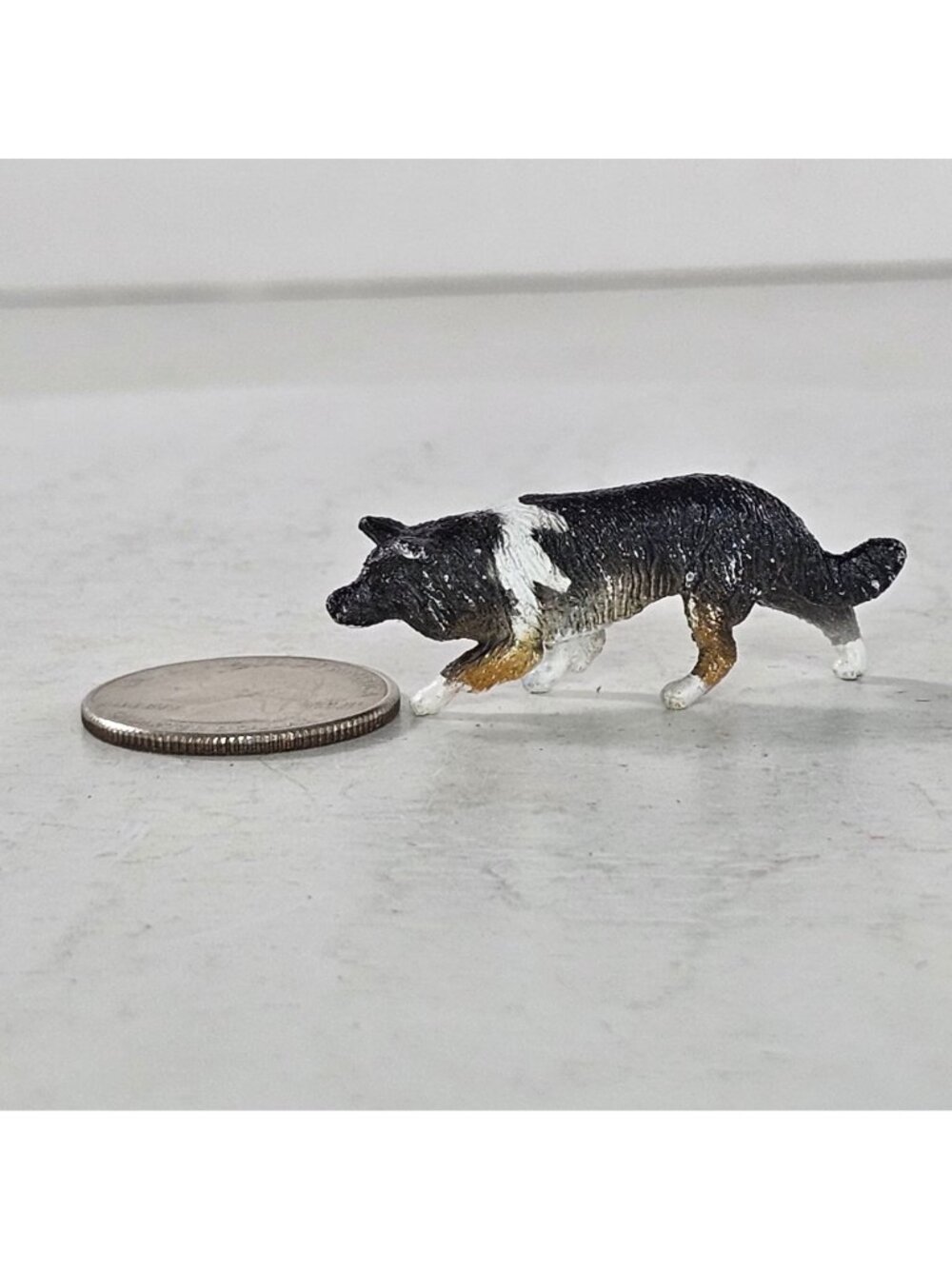 Breyer Stablemate Animal Border Collie Dog #59204 Tri Colored Shepherd - Picture 6 of 8